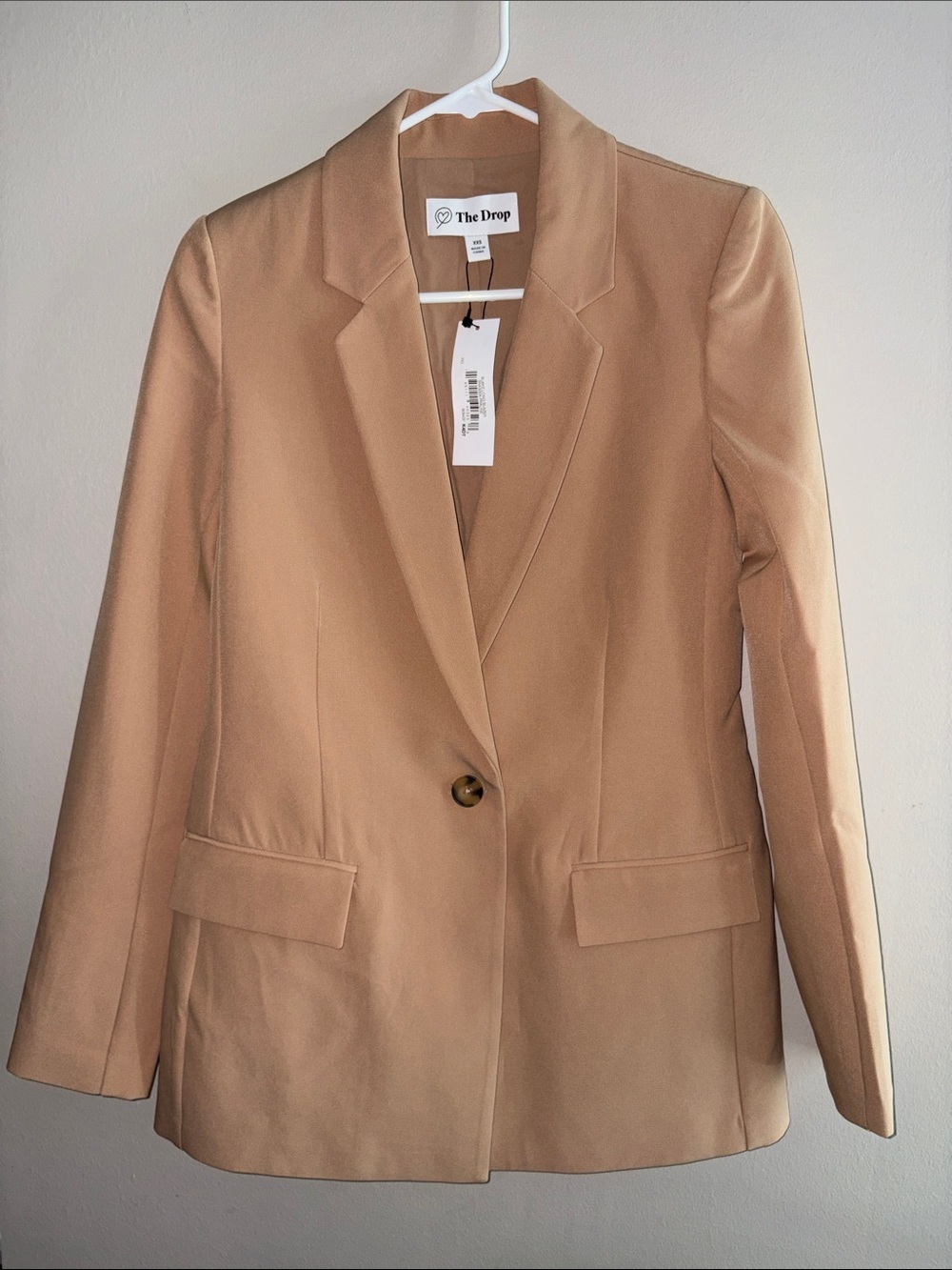 The Drop Women's Praline Single-Button Blazer XXS
Interview Outfit - Picture 4 of 6